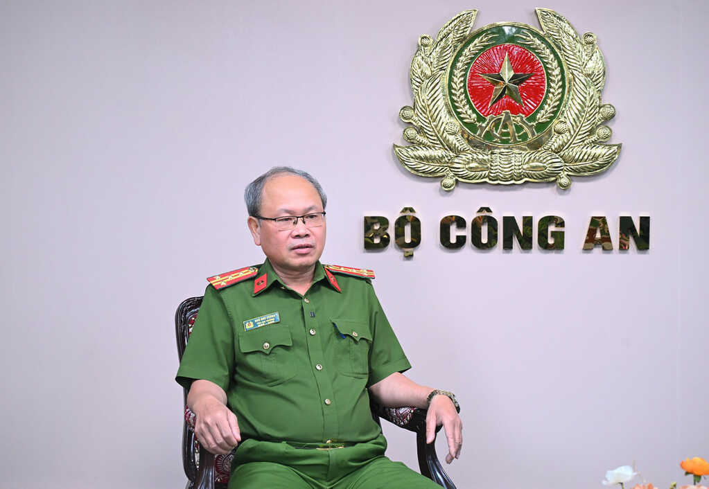 Đại tá công an lý giải quy định `người thân đến nhà ở qua đêm phải thông báo lưu trú`