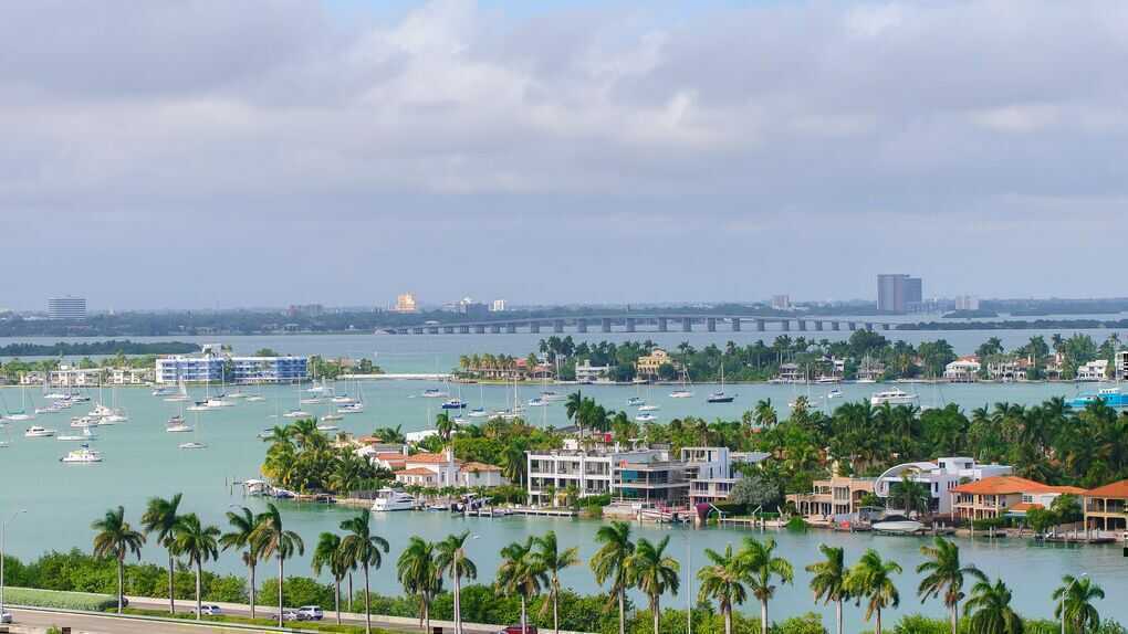 Làn sóng phản đối thuế nhà ở Mỹ
