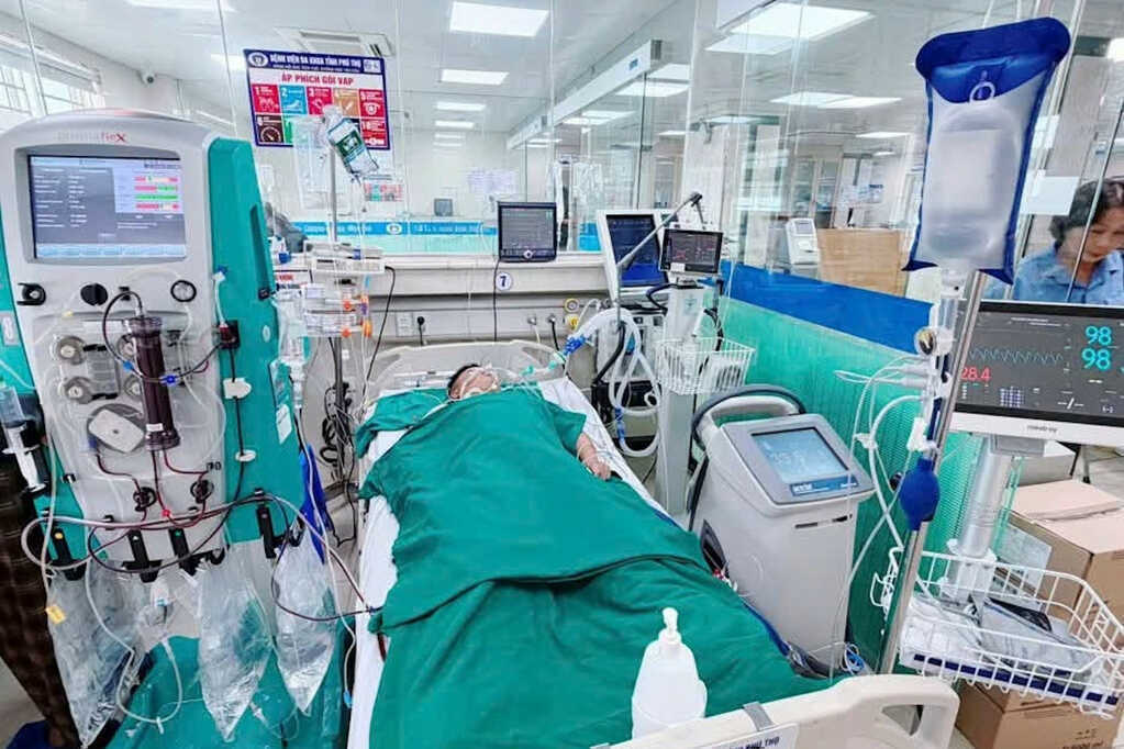 Hạ thân nhiệt xuống 33 độ C cứu nam thanh niên 24 tuổi ngừng tim 3 lần