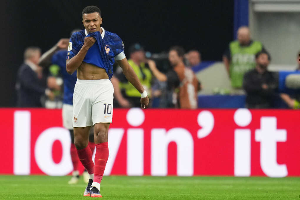 Mbappe chơi tệ thế nào trước Tây Ban Nha?