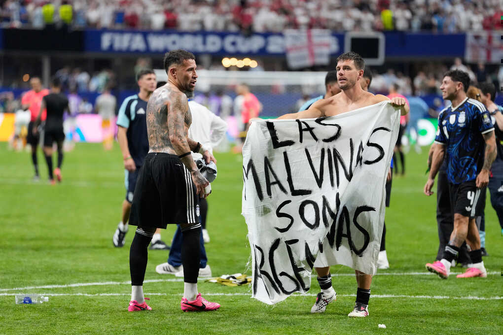 FIFA điều tra đội tuyển Argentina