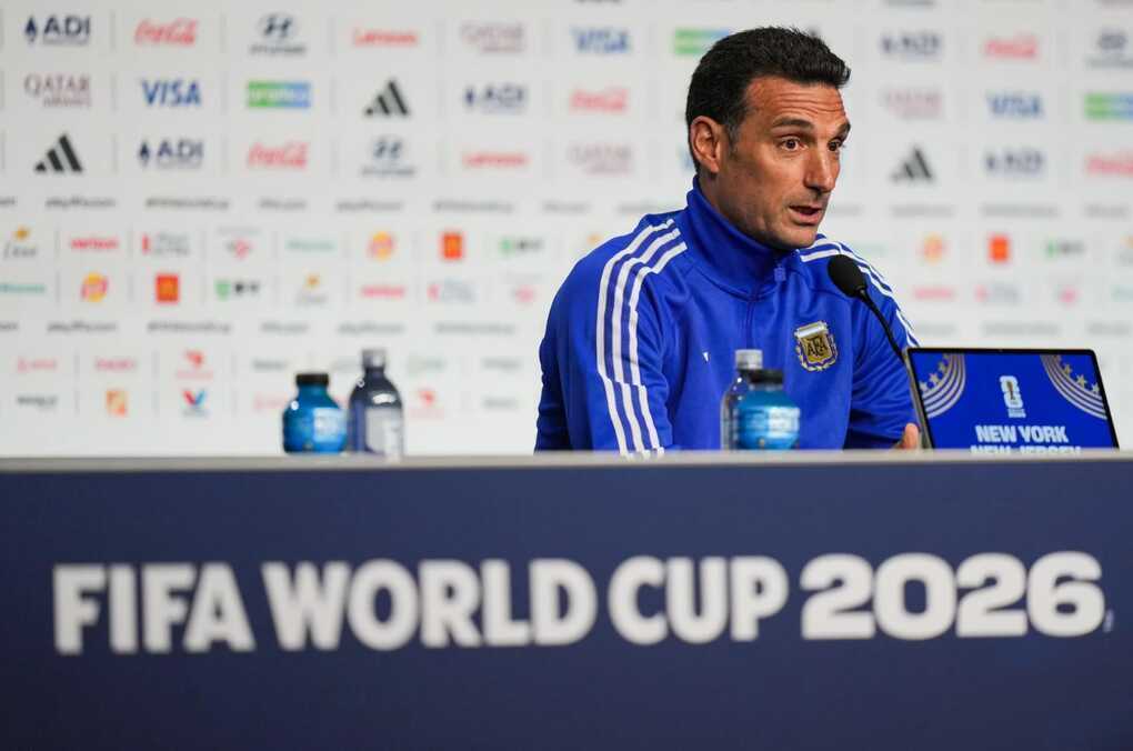 Scaloni: `Hành trình của Argentina phi thường dù vô địch hay không`