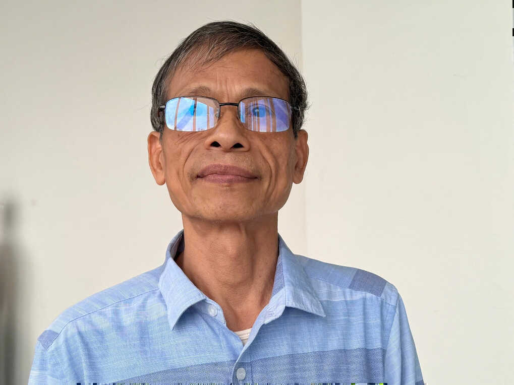Người già tìm việc