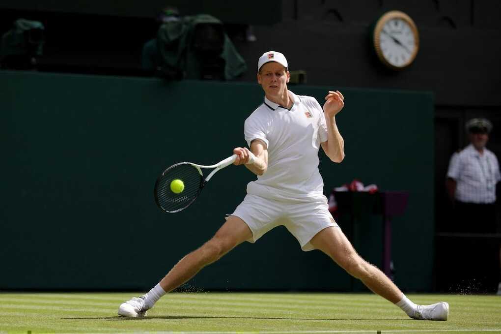 Sinner lập kỷ lục tại vòng hai Wimbledon