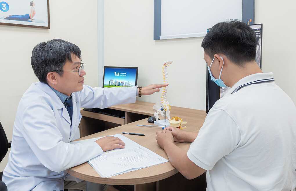 Tại sao đau cổ vai gáy dễ tái phát?