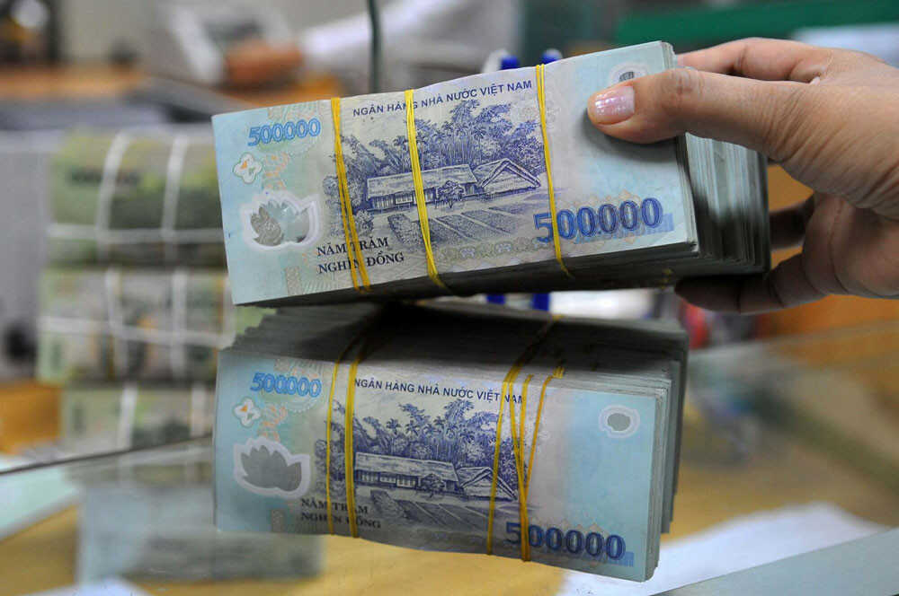 VN-Index bốc hơi 44 điểm, SHB giảm sàn, cổ phiếu lao dốc diện rộng