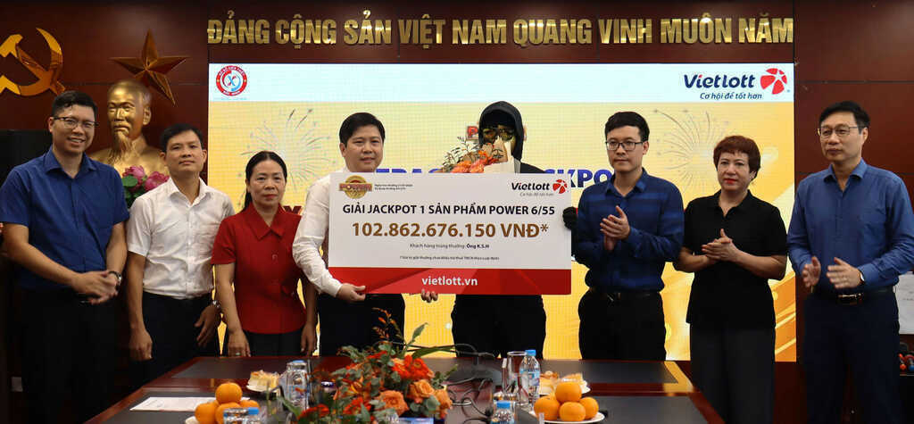 Chuyên gia Hàn Quốc sống tại Bắc Ninh trúng độc đắc Vietlott gần 103 tỷ