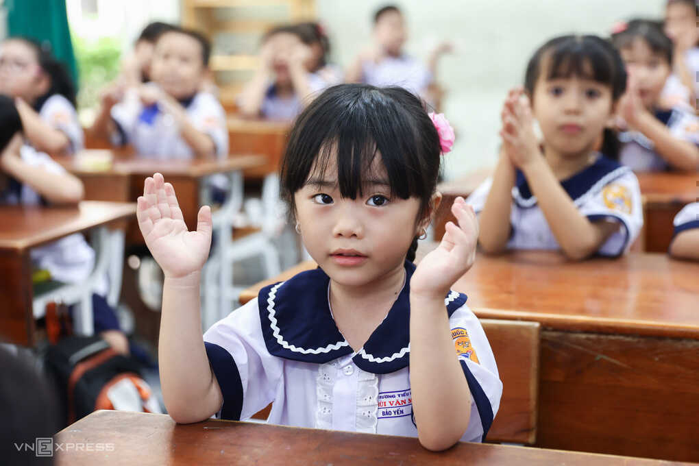 Dự kiến cấm hội phụ huynh thu tiền hộ nhà trường