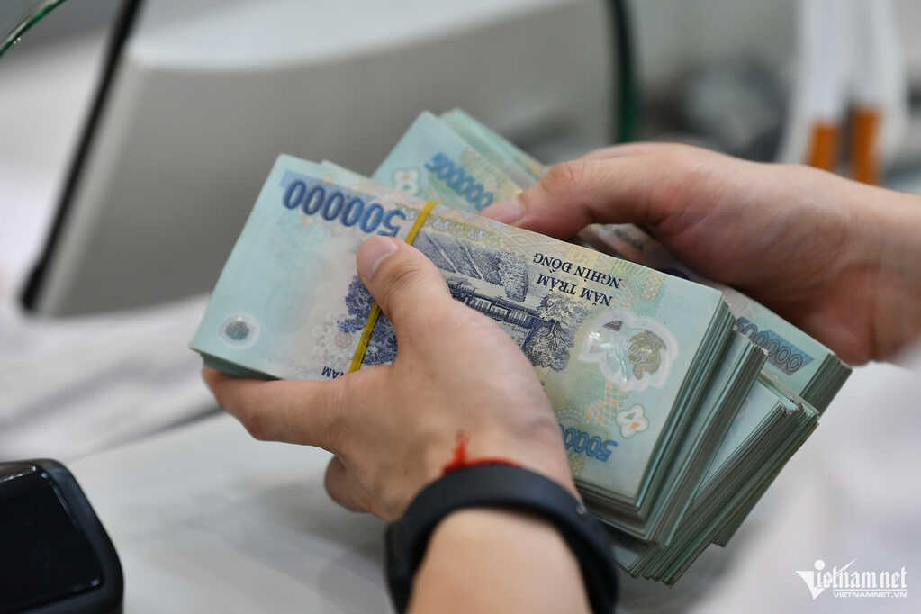 Bộ Tài chính nói rõ thủ tục để hộ kinh doanh chuyển lên doanh nghiệp