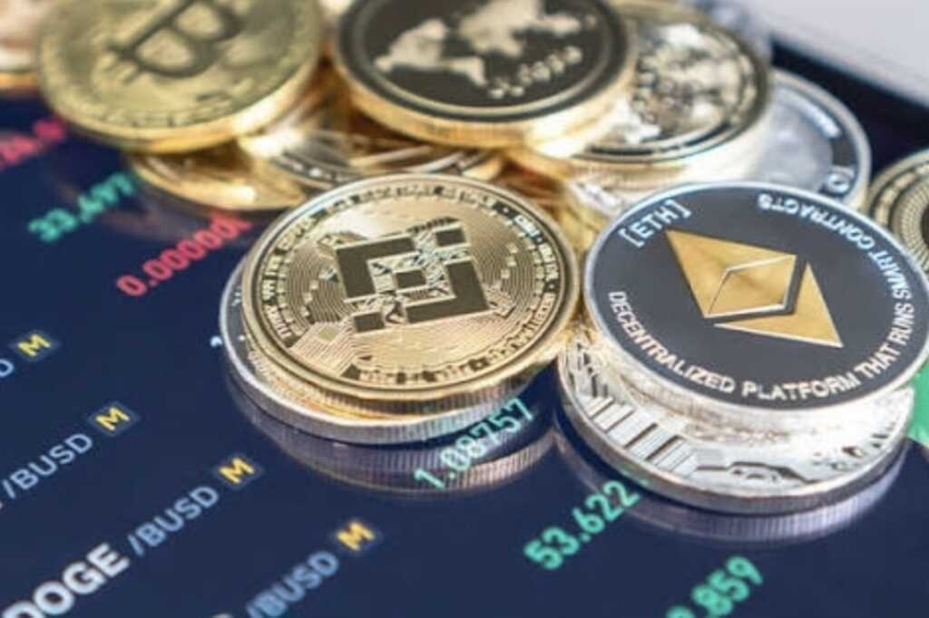 Cung cấp dịch vụ tài sản mã hoá không thông báo bị phạt lên tới 100 triệu đồng