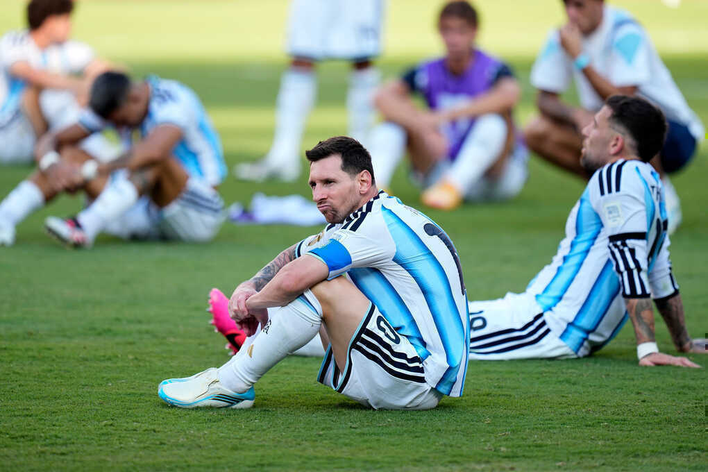Messi được nghỉ vô thời hạn sau World Cup