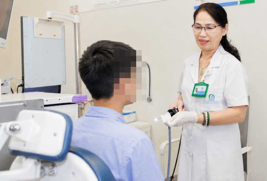 Nam sinh lớp 8 phát hiện ung thư di căn từ dấu hiệu đau họng thông thường