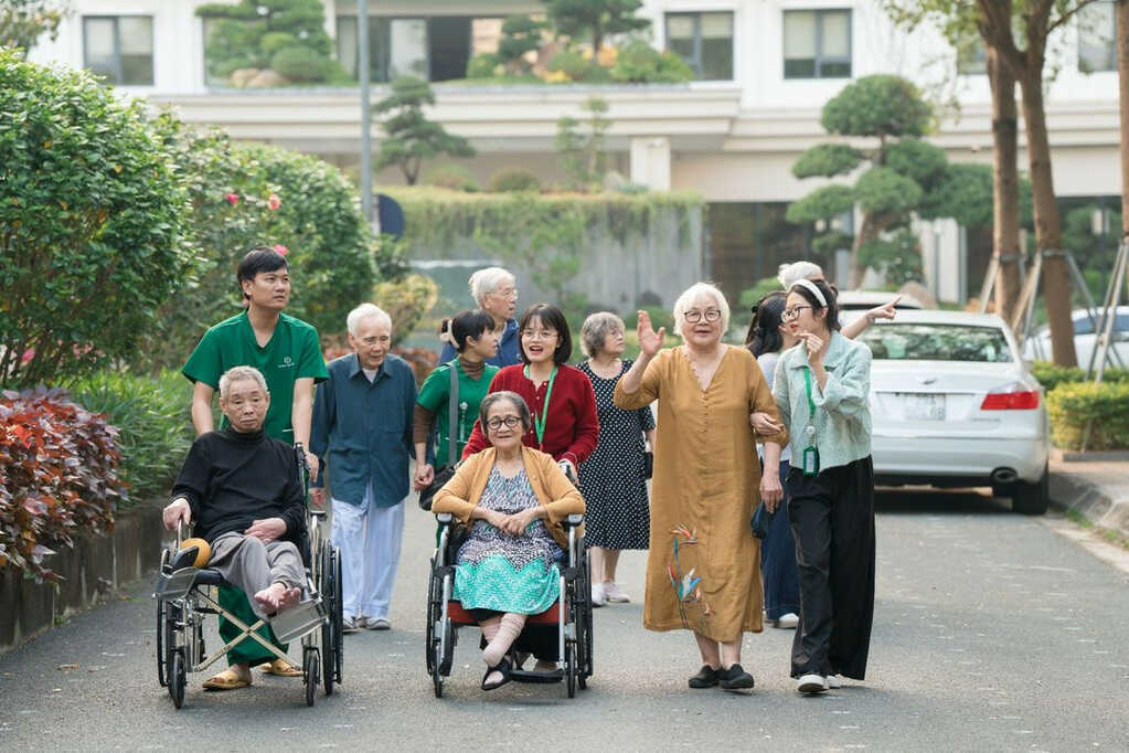 ~Người vun đắp bình yên~ cho tuổi vàng hạnh phúc tại Phương Đông Asahi