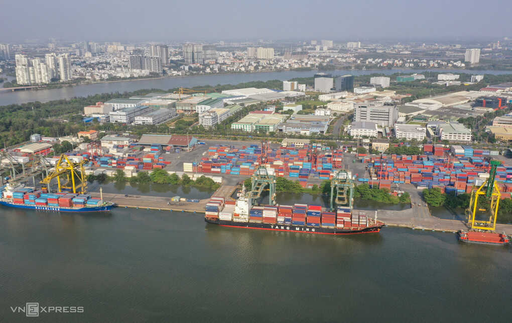 TP HCM nghiên cứu lộ trình di dời cảng biển khỏi trung tâm