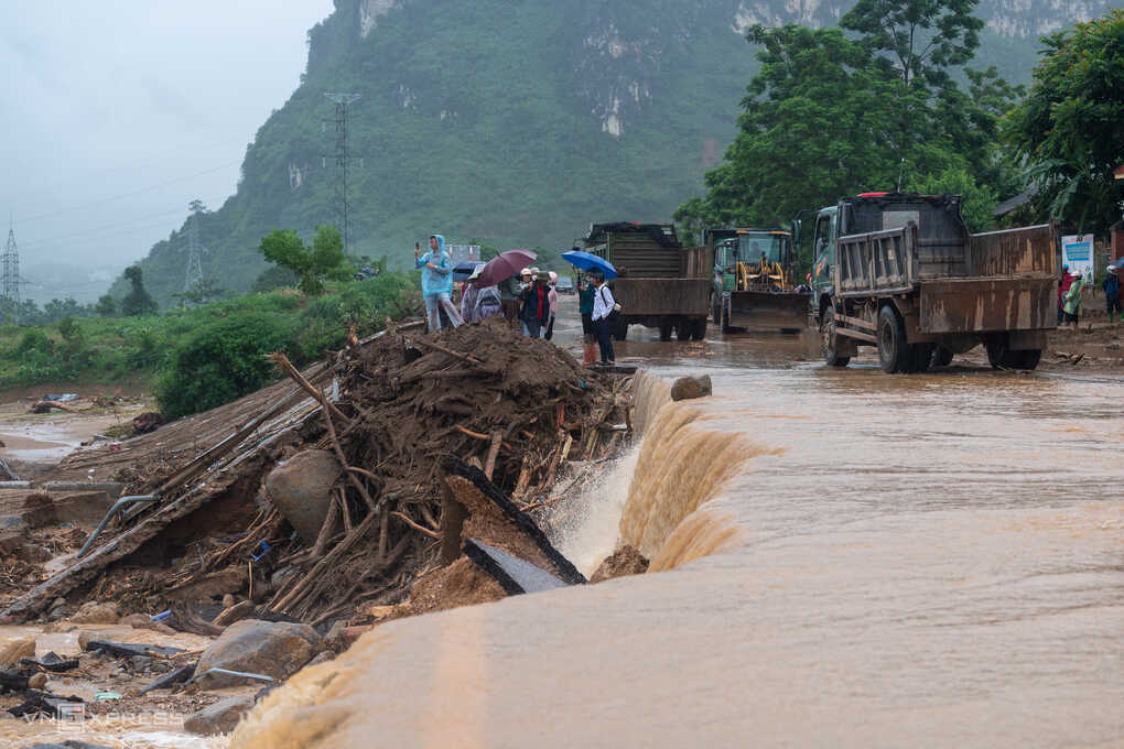 Vùng núi phía Bắc mưa lớn, nhiều nơi nguy cơ sạt lở
