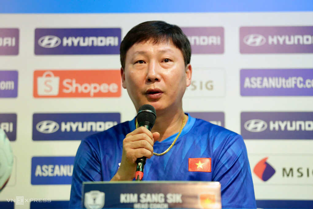 HLV Kim Sang-sik: `Việt Nam đã chuẩn bị tốt để thắng Timor Leste`