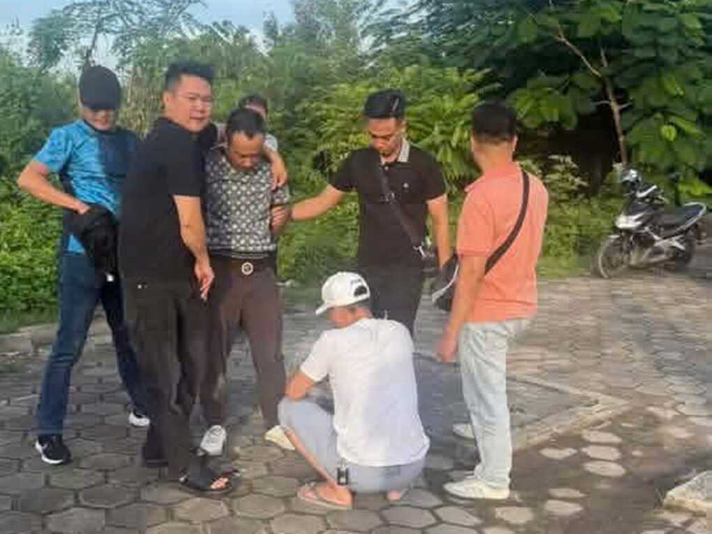 Nghi phạm ngang nhiên sát hại người phụ nữ ở ven đường bị bắt
