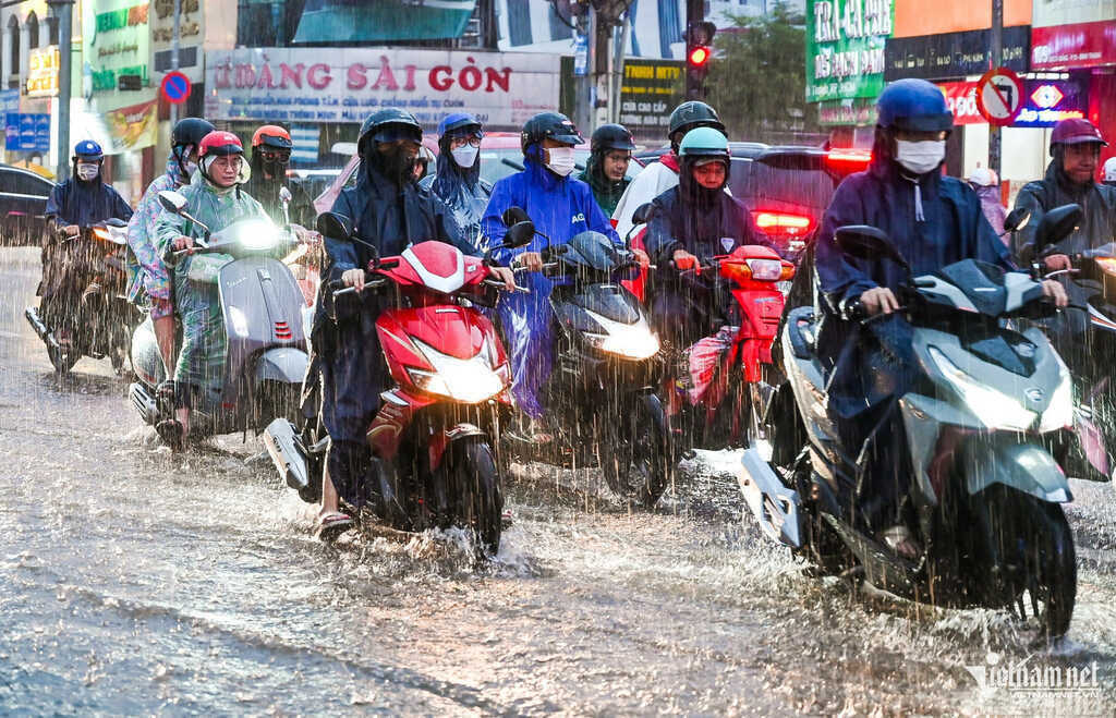 Dự báo thời tiết 25/7/2026: Miền Bắc còn mưa lớn, Nam Bộ mưa rải rác kéo dài