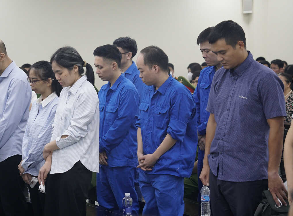Chủ MediUSA khai cán bộ công an `chìa điện thoại` cho xem tin nhắn mật