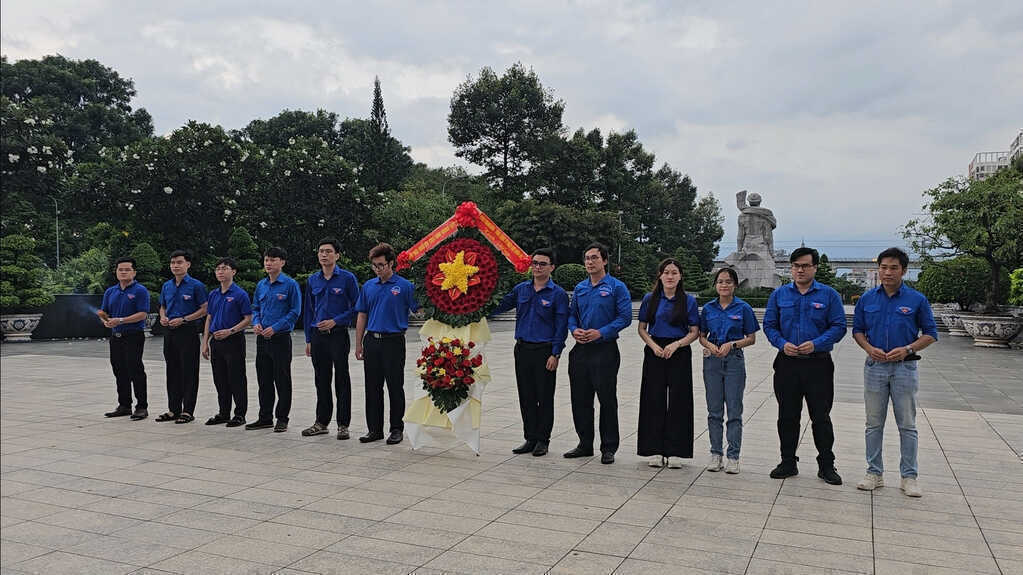 EVNSPC: Nhiều hoạt động tri ân nhân Ngày Thương binh - Liệt sĩ
