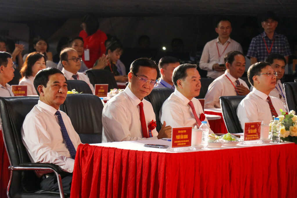 Lâm Đồng khánh thành quảng trường lớn nhất Tây Nguyên – Nam Trung Bộ