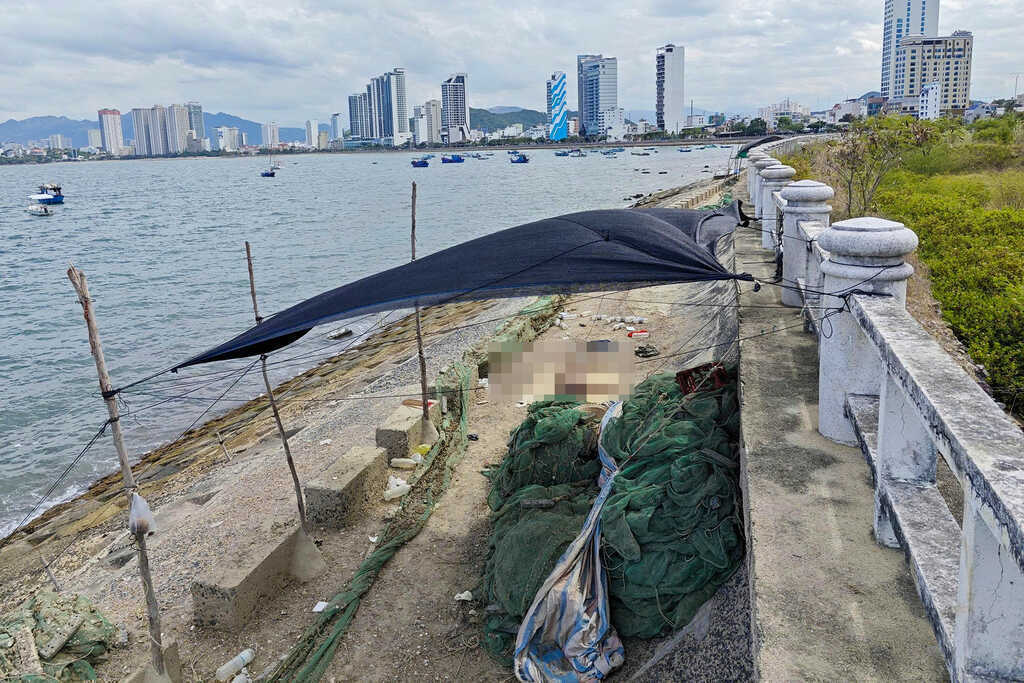 Phát hiện thi thể người đàn ông tại bờ kè biển ở Nha Trang