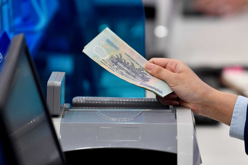 Vay 200 triệu trong 5 năm lãi suất bao nhiêu?