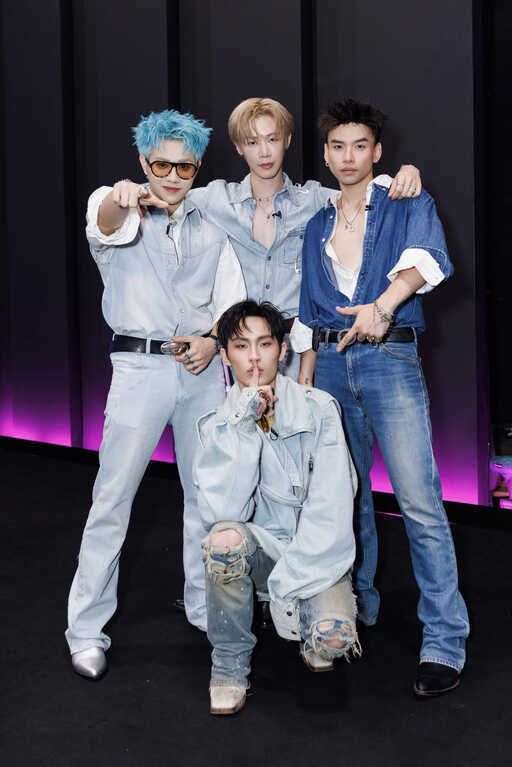 Cháu nhạc sĩ Trịnh Công Sơn gây chú ý ở `Tinh hà say hi`