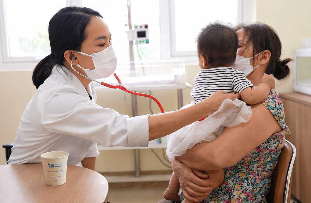 Trẻ sơ sinh có uống mật ong được không?
